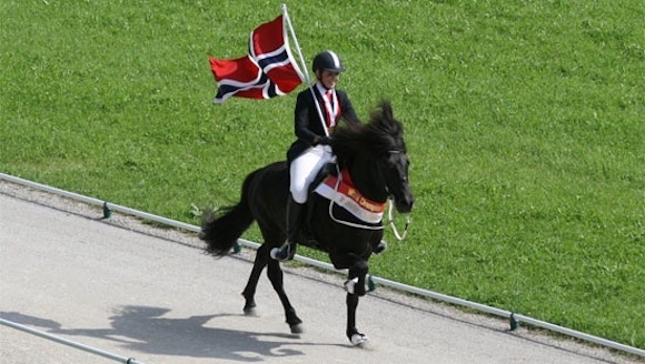 WM live: T2-Gold für Tina Pedersen, Silber für Rúna