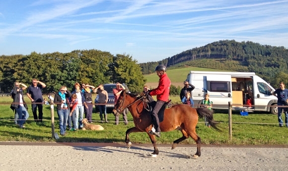 Jubel in Berlar: Maike Sommer x7 und Jonas Geber x3