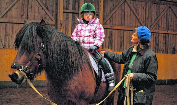 Gesund zu Pferd: gute Aussichten dank Hippotherapie