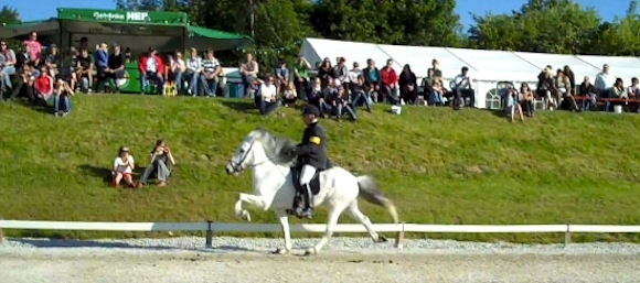 OSI Hirtenhof beginnt bei 1a-Stimmung & -Wetter