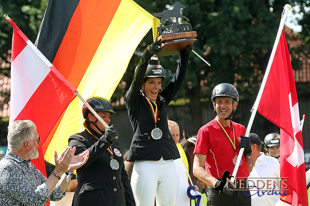 Plattner plättet Mitrenner, Nina holt Youngster-Gold