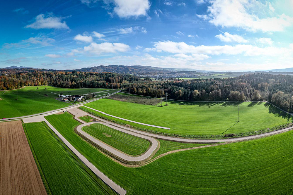 Neue Bilder: WM-Arena wächst und gedeiht